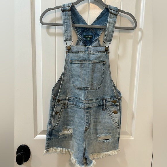 wild fable Pants - Wild Fable Overall Shorts Womens Size XS